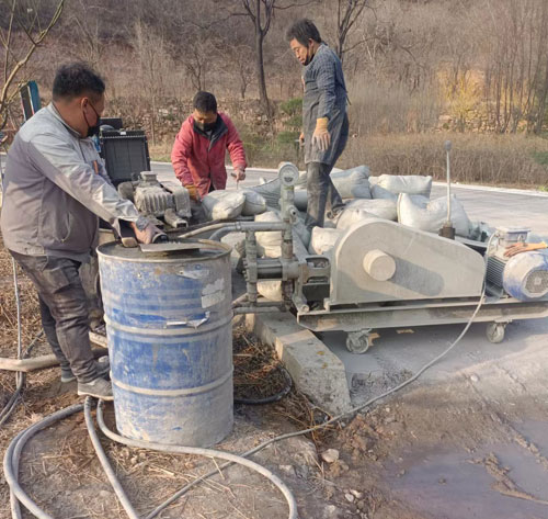 南华路面下沉注浆